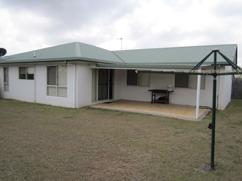 7 Saxonvale Court, New Auckland QLD 4680