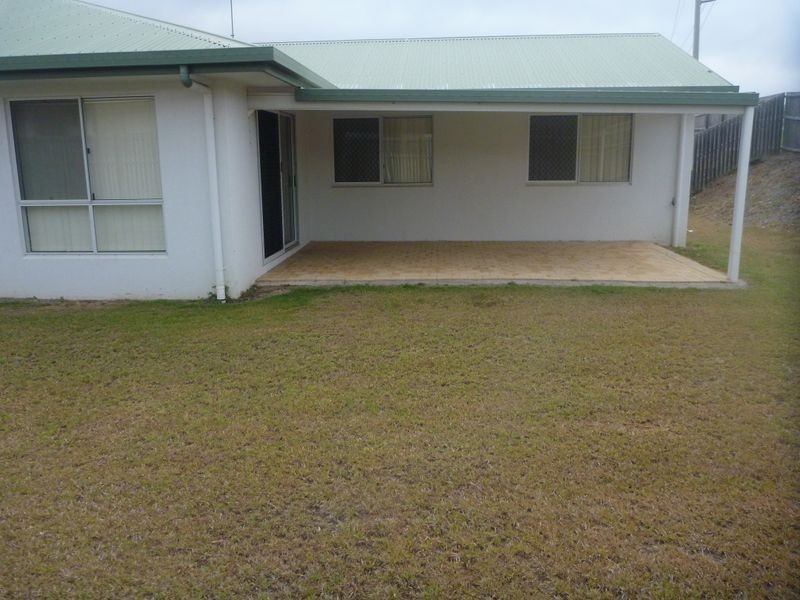 7 Saxonvale Court, New Auckland QLD 4680