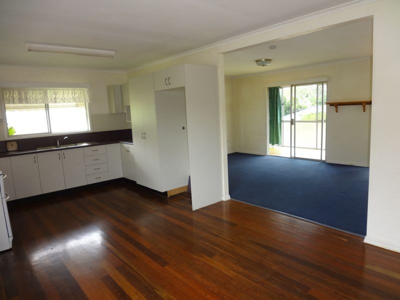 21 Cook Street, West Gladstone QLD 4680