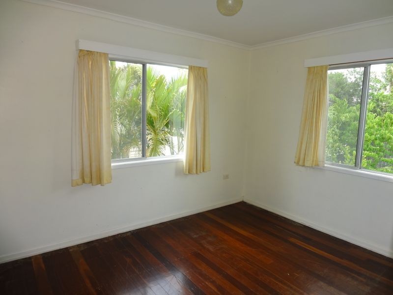 21 Cook Street, West Gladstone QLD 4680