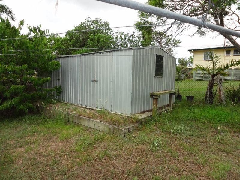 21 Cook Street, West Gladstone QLD 4680