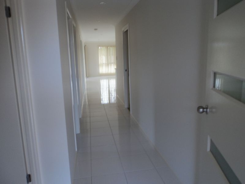 25 Melaleuca Place, Glen Eden QLD 4680