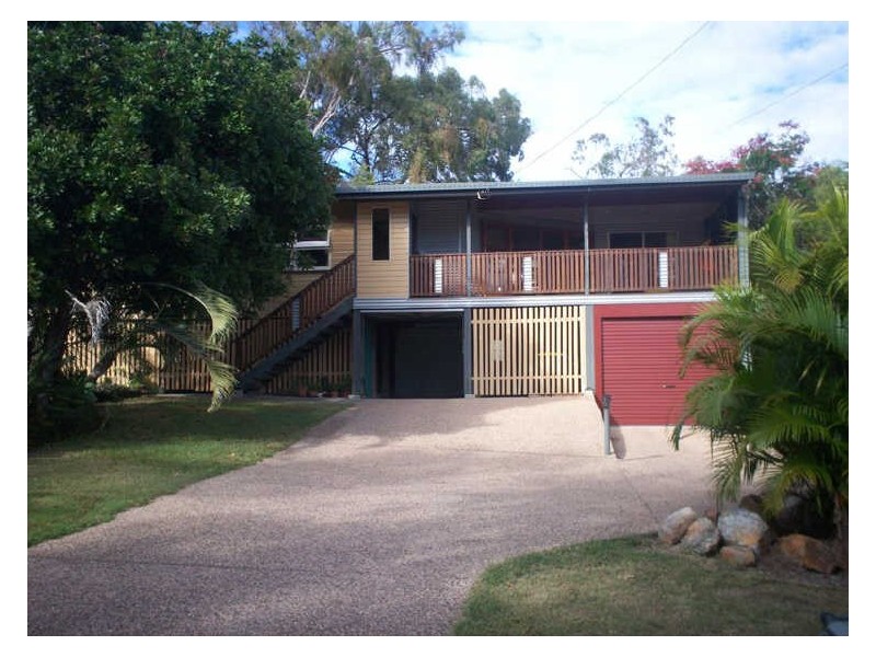 4 Nash Street, West Gladstone QLD 4680