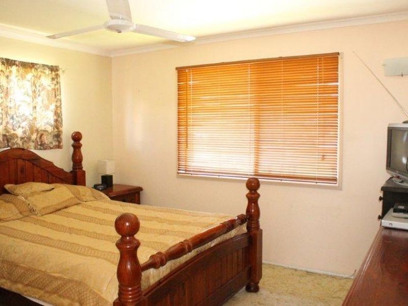 32 Jupiter Street, Gladstone QLD 4680