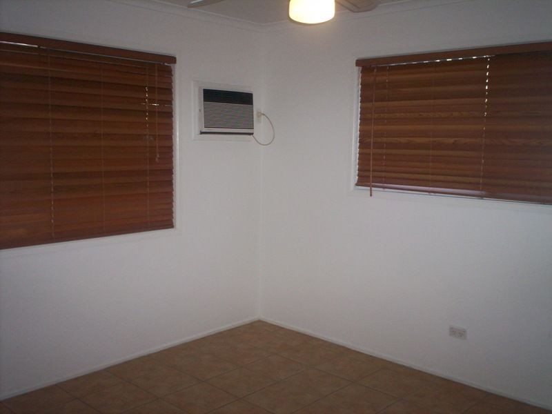 60 Beak Street, New Auckland QLD 4680