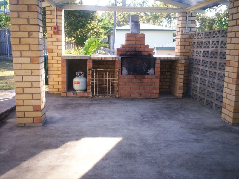 60 Beak Street, New Auckland QLD 4680