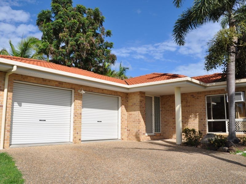 8 Fairbairn Place, Clinton QLD 4680