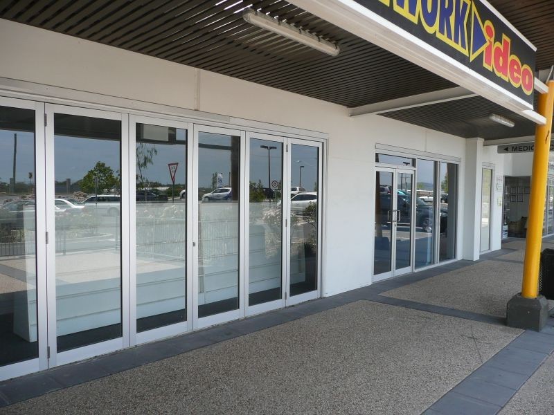 Shop 2/3 Shaw, New Auckland QLD 4680