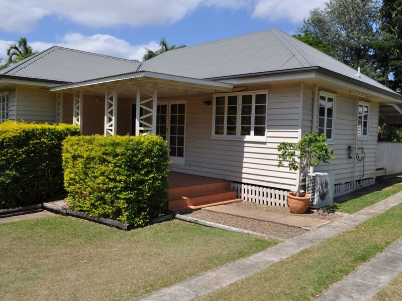 37 Higgins Street, West Gladstone QLD 4680