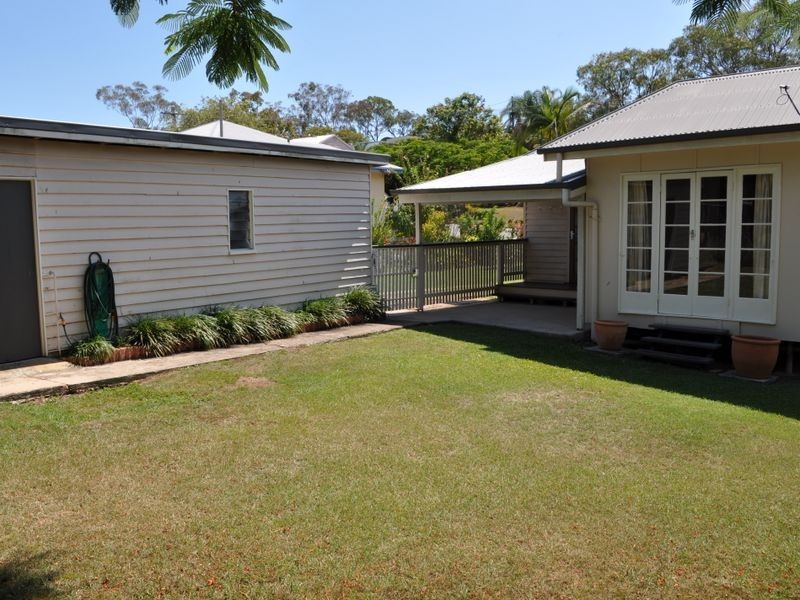 37 Higgins Street, West Gladstone QLD 4680