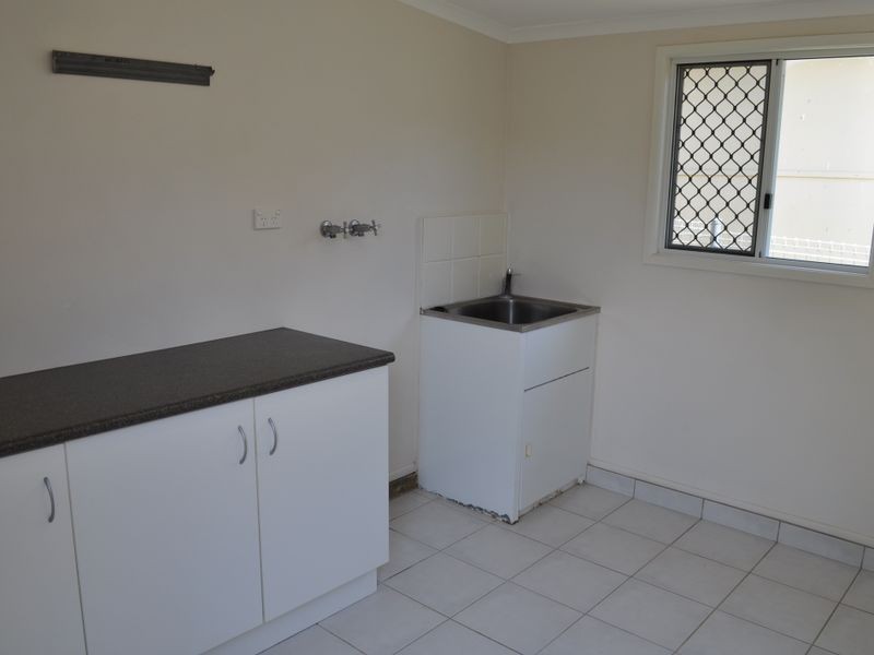 37 Higgins Street, West Gladstone QLD 4680