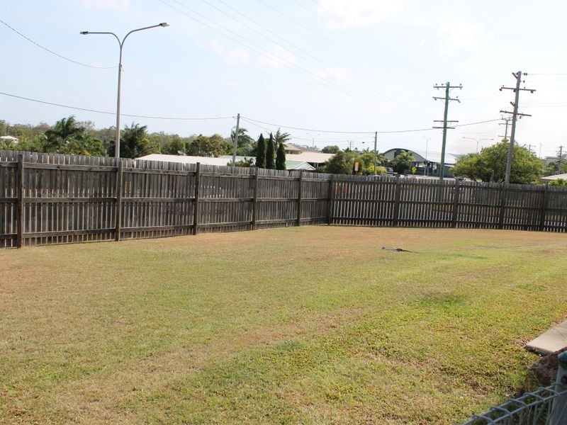 21 Chapman Drive, Clinton QLD 4680