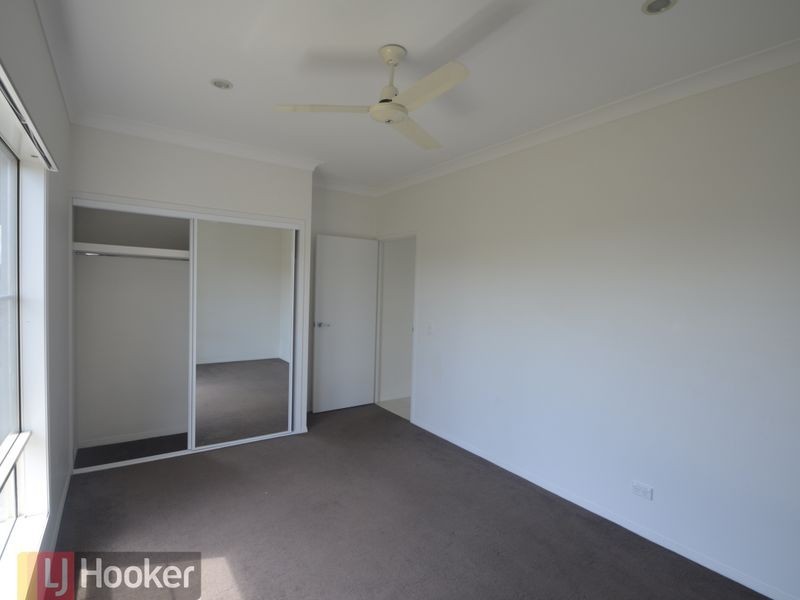 2 Glasshouse Place, New Auckland QLD 4680
