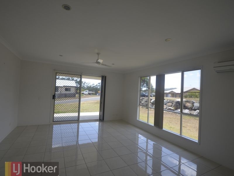 2 Glasshouse Place, New Auckland QLD 4680