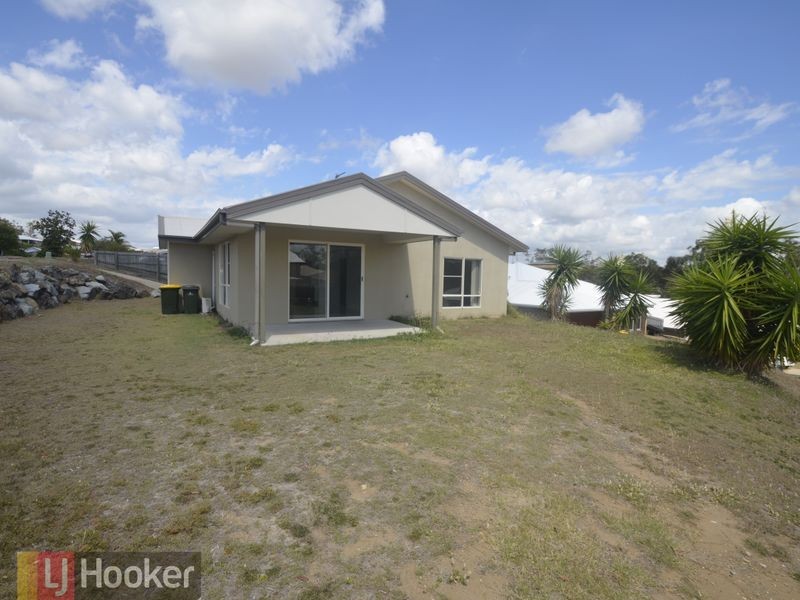 2 Glasshouse Place, New Auckland QLD 4680