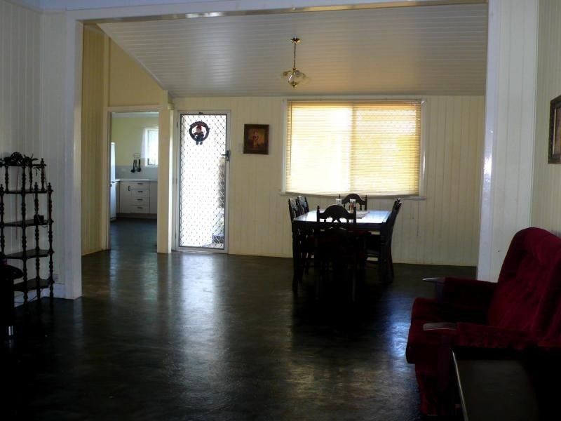 6 Roseberry Street, Barney Point QLD 4680