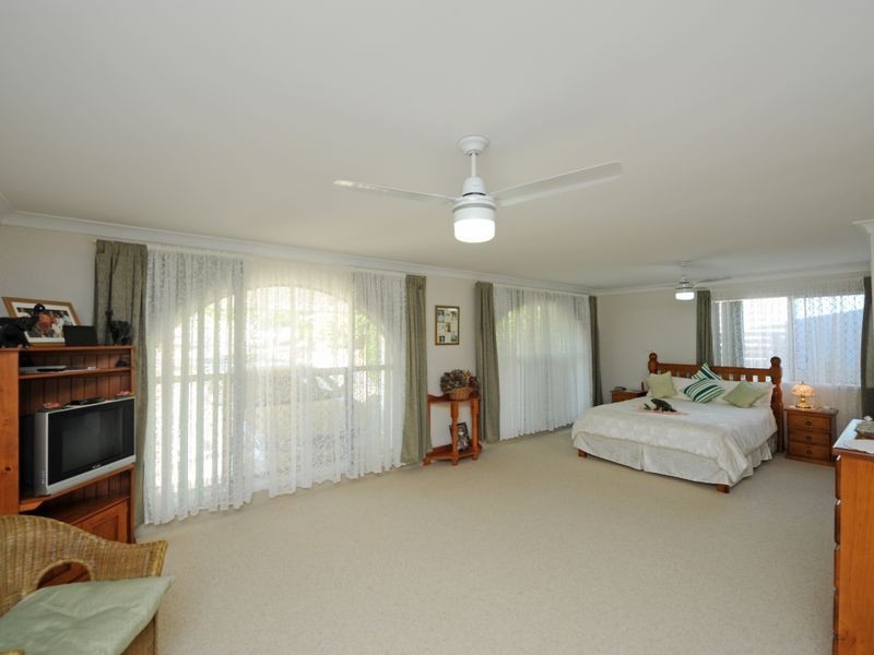 51 Aramac Drive, Clinton QLD 4680