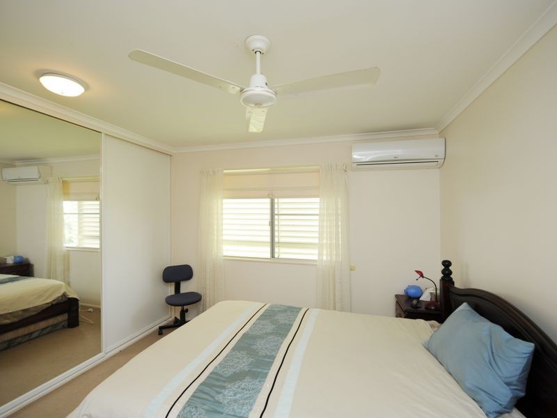 15 Hansen Crescent, Clinton QLD 4680