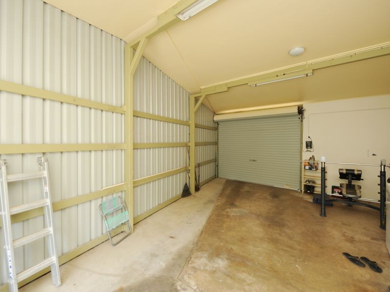 15 Hansen Crescent, Clinton QLD 4680