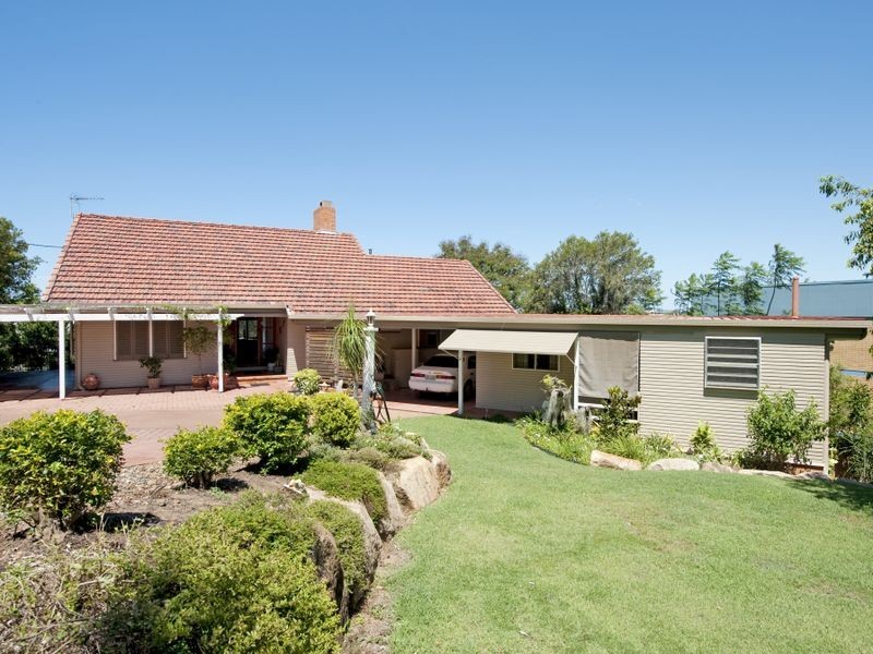 40 Auckland Street, Barney Point QLD 4680