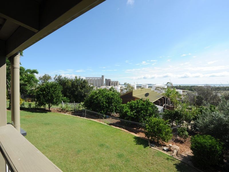 40 Auckland Street, Barney Point QLD 4680