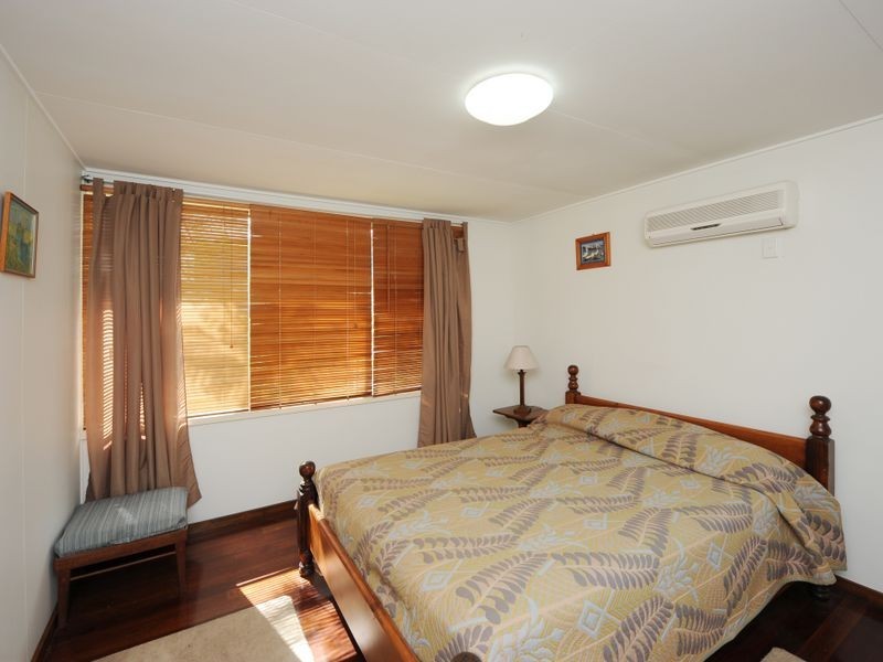 40 Auckland Street, Barney Point QLD 4680