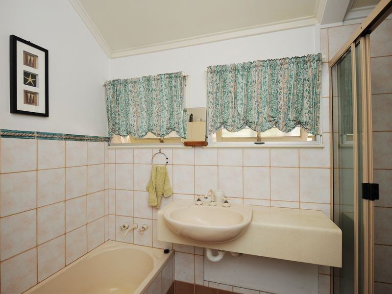 40 Auckland Street, Barney Point QLD 4680