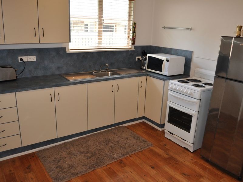 81 Ann Street, South Gladstone QLD 4680