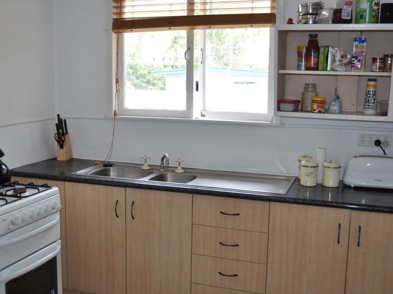 81 Ann Street, South Gladstone QLD 4680