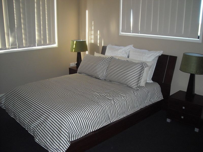 1/25 ROBERTS STREET, Gladstone QLD 4680