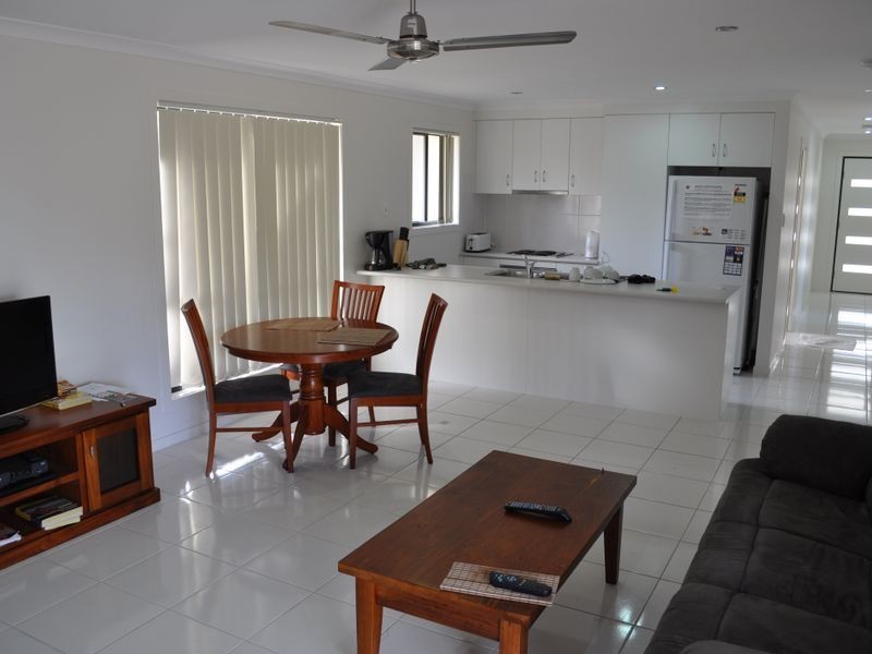 12 Giles Street, Glen Eden QLD 4680