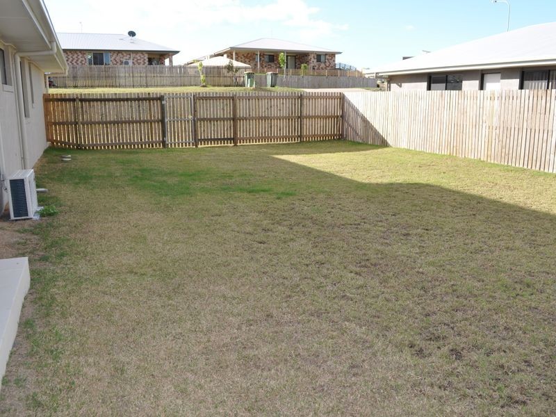 12 Giles Street, Glen Eden QLD 4680