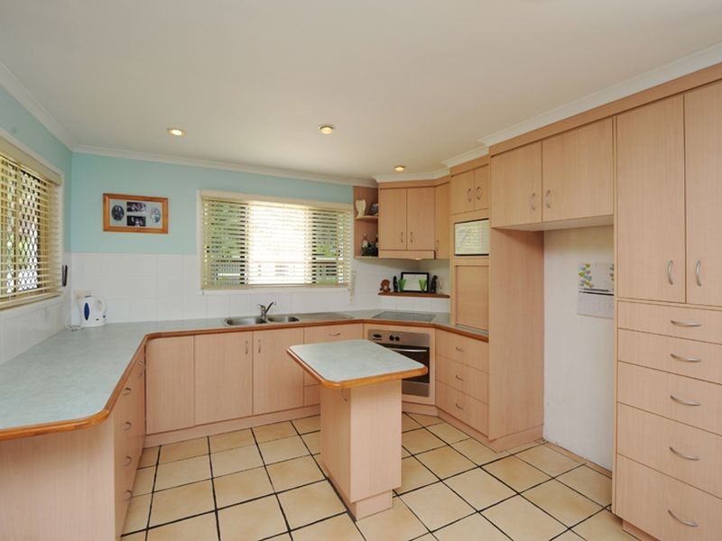 12 Watson Close, South Gladstone QLD 4680