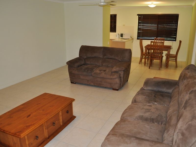 1 & 2/2 Apollo Drive, Clinton QLD 4680