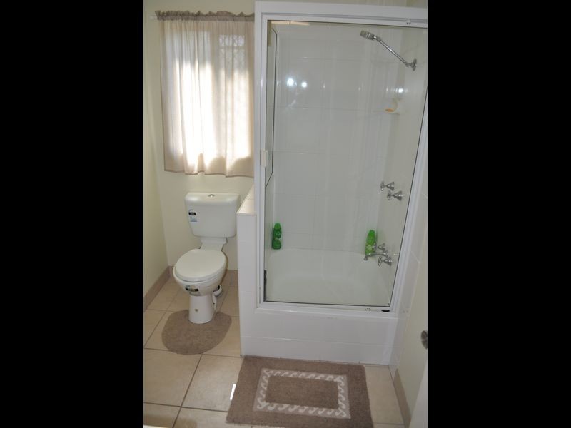 1 & 2/2 Apollo Drive, Clinton QLD 4680