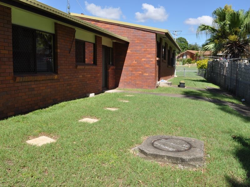 1 & 2/2 Apollo Drive, Clinton QLD 4680