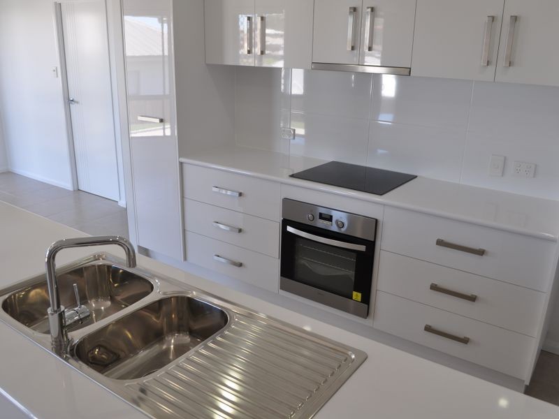 9 Windjana Court, New Auckland QLD 4680