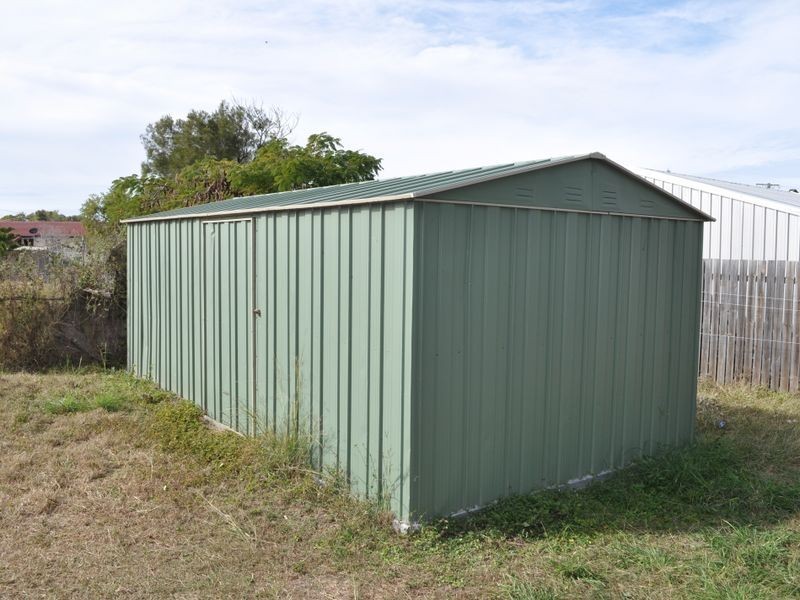 15 Moura Crescent, Barney Point QLD 4680