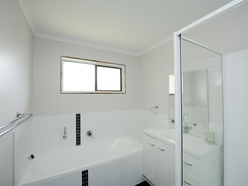 3 Apollo Drive, Clinton QLD 4680