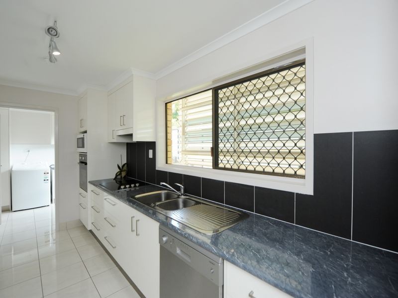 3 Apollo Drive, Clinton QLD 4680