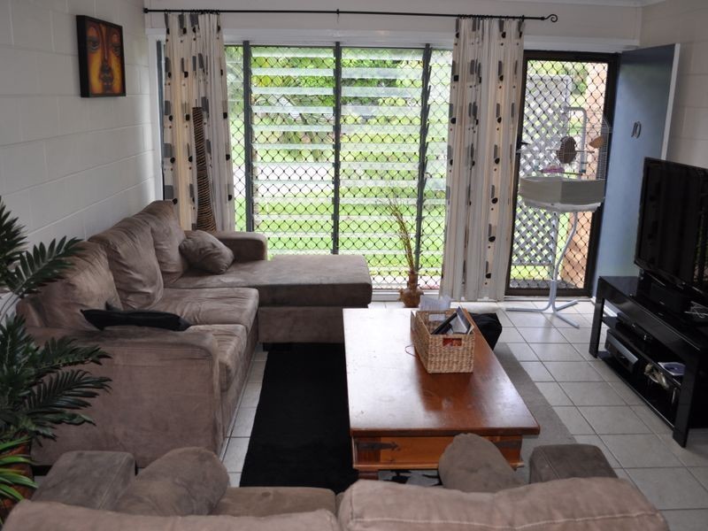 10/21 Charles Street, West Gladstone QLD 4680