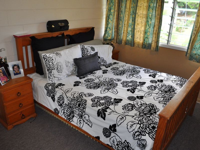10/21 Charles Street, West Gladstone QLD 4680