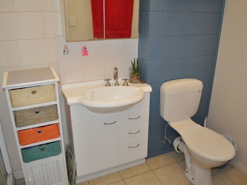 10/21 Charles Street, West Gladstone QLD 4680