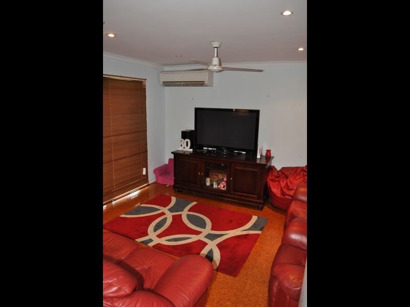 48 Gretel Drive, Clinton QLD 4680