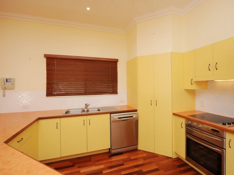 12 Solonika Court, South Gladstone QLD 4680