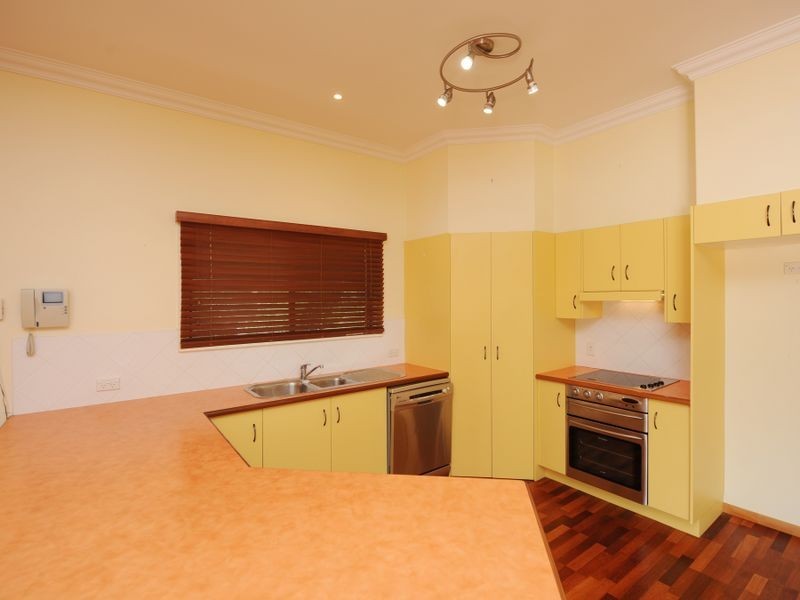 12 Solonika Court, South Gladstone QLD 4680