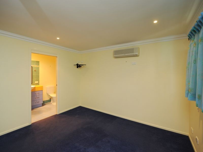 12 Solonika Court, South Gladstone QLD 4680