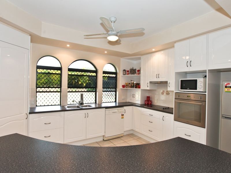 27 Whitbread Road, Clinton QLD 4680