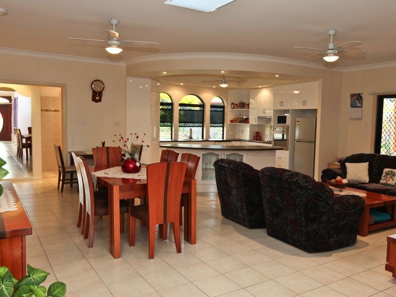 27 Whitbread Road, Clinton QLD 4680