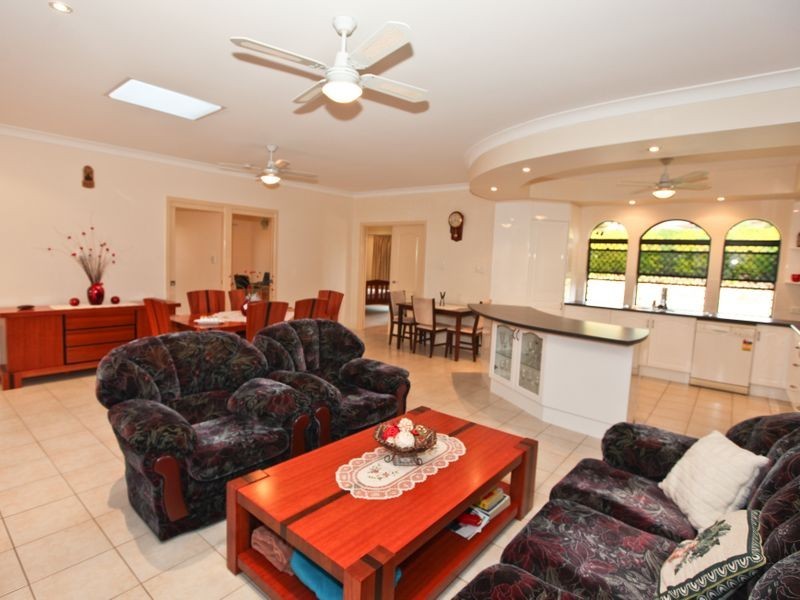 27 Whitbread Road, Clinton QLD 4680